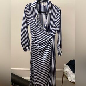 Zoe and claire stripped wrap midi dress